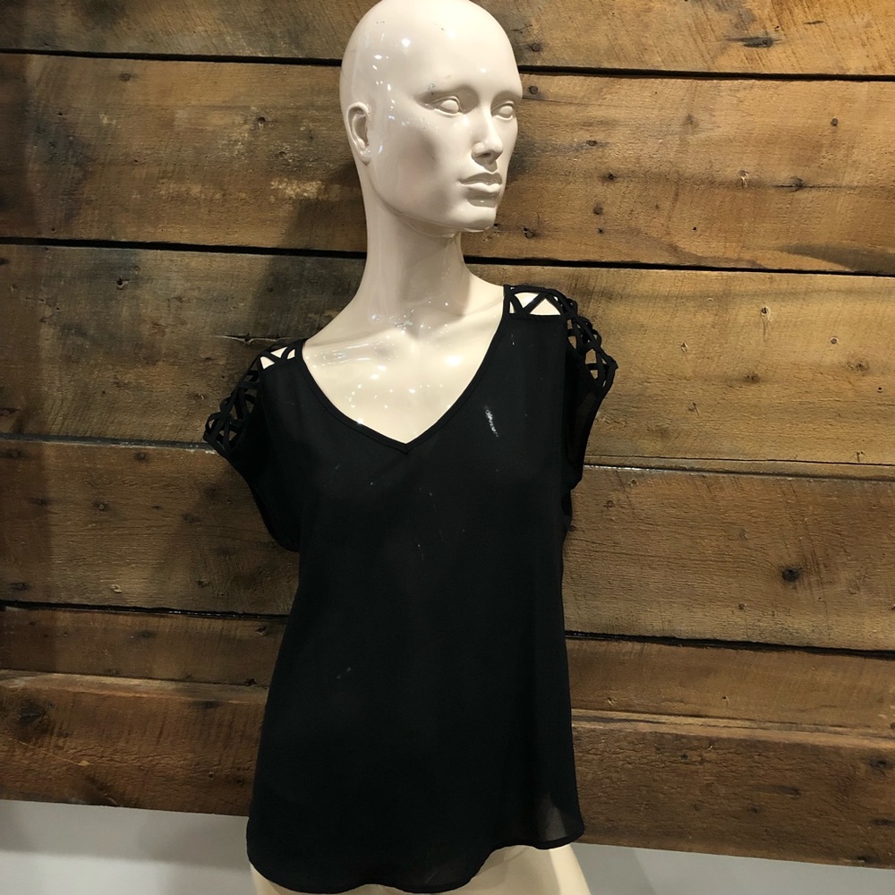 E & M Top